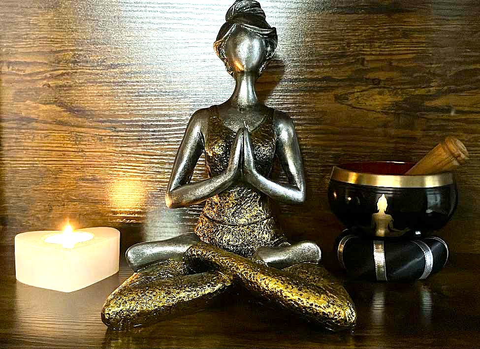 Yoga figurína 24 cm - Zlatá – Obrázok 3